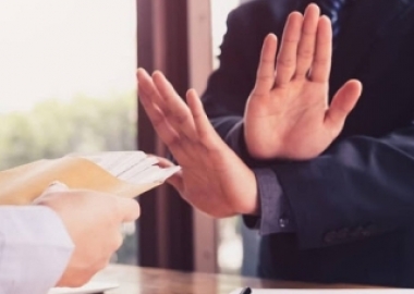 TRƯỜNG HỢP NÀO HỒ SƠ ĐỀ NGHỊ ĐĂNG KÝ, CẤP GIẤY CHỨNG NHẬN QUYỀN SỬ DỤNG ĐẤT, QUYỀN SỞ HỮU NHÀ Ở VÀ TÀI SẢN KHÁC GẮN LIỀN VỚI ĐẤT BỊ TỪ CHỐI ?