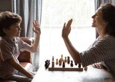CÓ ĐƯỢC THAY ĐỔI NGƯỜI TRỰC TIẾP NUÔI CON SAU KHI LY HÔN HAY KHÔNG?