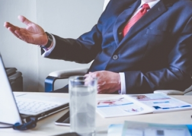 ĐẠI DIỆN TRONG DOANH NGHIỆP ĐƯỢC QUY ĐỊNH NHƯ THẾ NÀO?