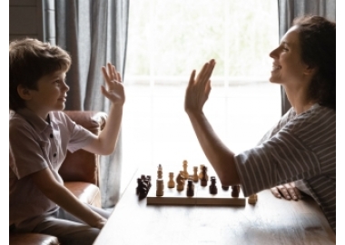 CÓ ĐƯỢC THAY ĐỔI NGƯỜI TRỰC TIẾP NUÔI CON SAU KHI LY HÔN HAY KHÔNG?