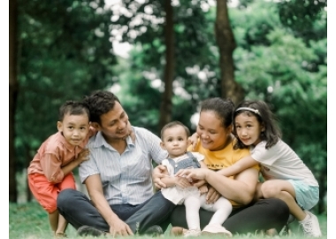 CHA, MẸ CÓ QUYỀN VÀ NGHĨA VỤ GÌ ĐỐI VỚI CON CÁI?